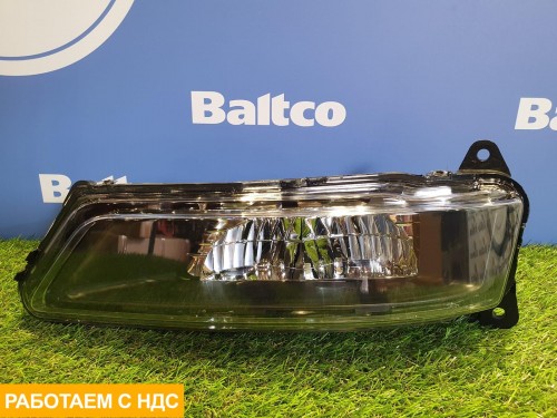 Фара противотуманная правая