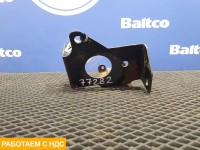 Кронштейн ускорительного клапана